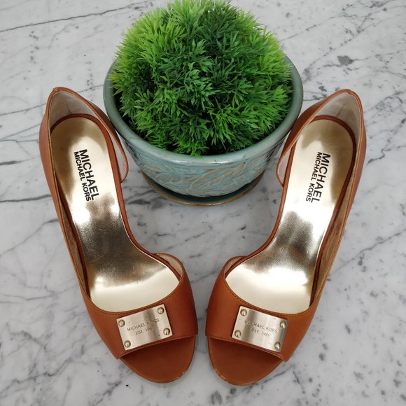 MICHAEL Michael Kors Classic Open Toe Heels Sz 7 - Picture 1 of 5